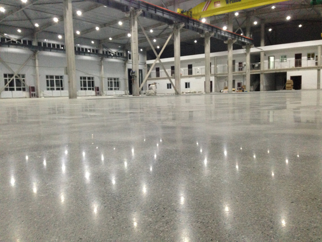 徐工集團(tuán)徐州重型機(jī)械公司固化劑地坪